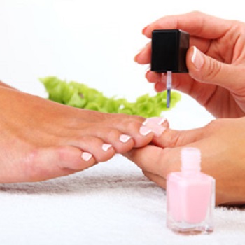 LOVELY NAILS - signature pedicure